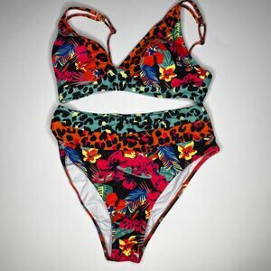 Hilinker Two Piece Floral Colorful Swimsuit New L